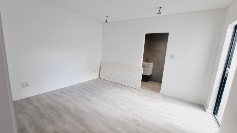 4 Bedroom Property for Sale in Sandown Western Cape